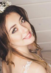 bridal-makeup1-210x300.jpg